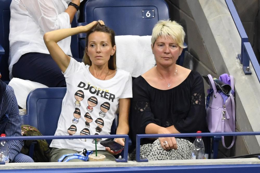 STALA NA KRAJ PRIČAMA KOJE KOLAJU GODINAMA: Jelena Đoković fotografijom zapušila usta zlim jezicima!