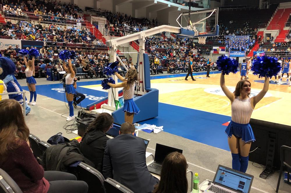 HLADNO JE U SANKT PETERBURGU, ALI PORED NJIH JE LETO: Navijačice Zenita raspalile maštu svima u hali!