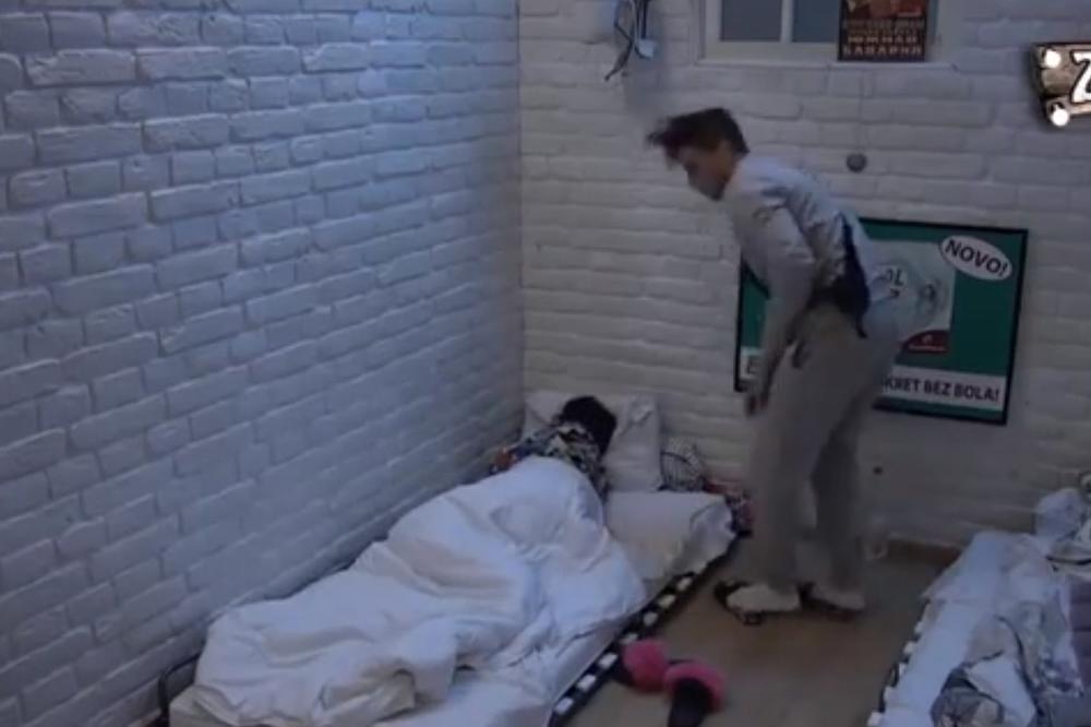 BACILA PRSTEN, OVO JE DEFINITIVNO KRAJ: Subotićka raskinula sa Davidom zbog Ane! Je l' bi je je*ao? (VIDEO)