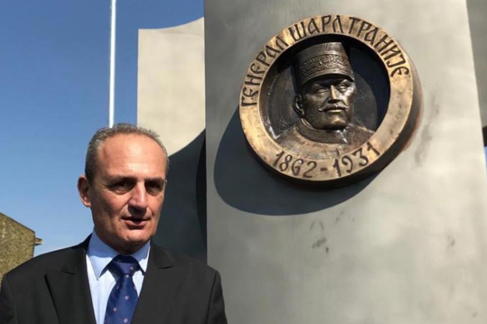 SRAM ME JE PRED SRBIJOM ŠTO SAM SLUŽIO SVOJOJ MLITAVOJ DRŽAVI! Praunuk francuskog generala uputio pismo Makronu