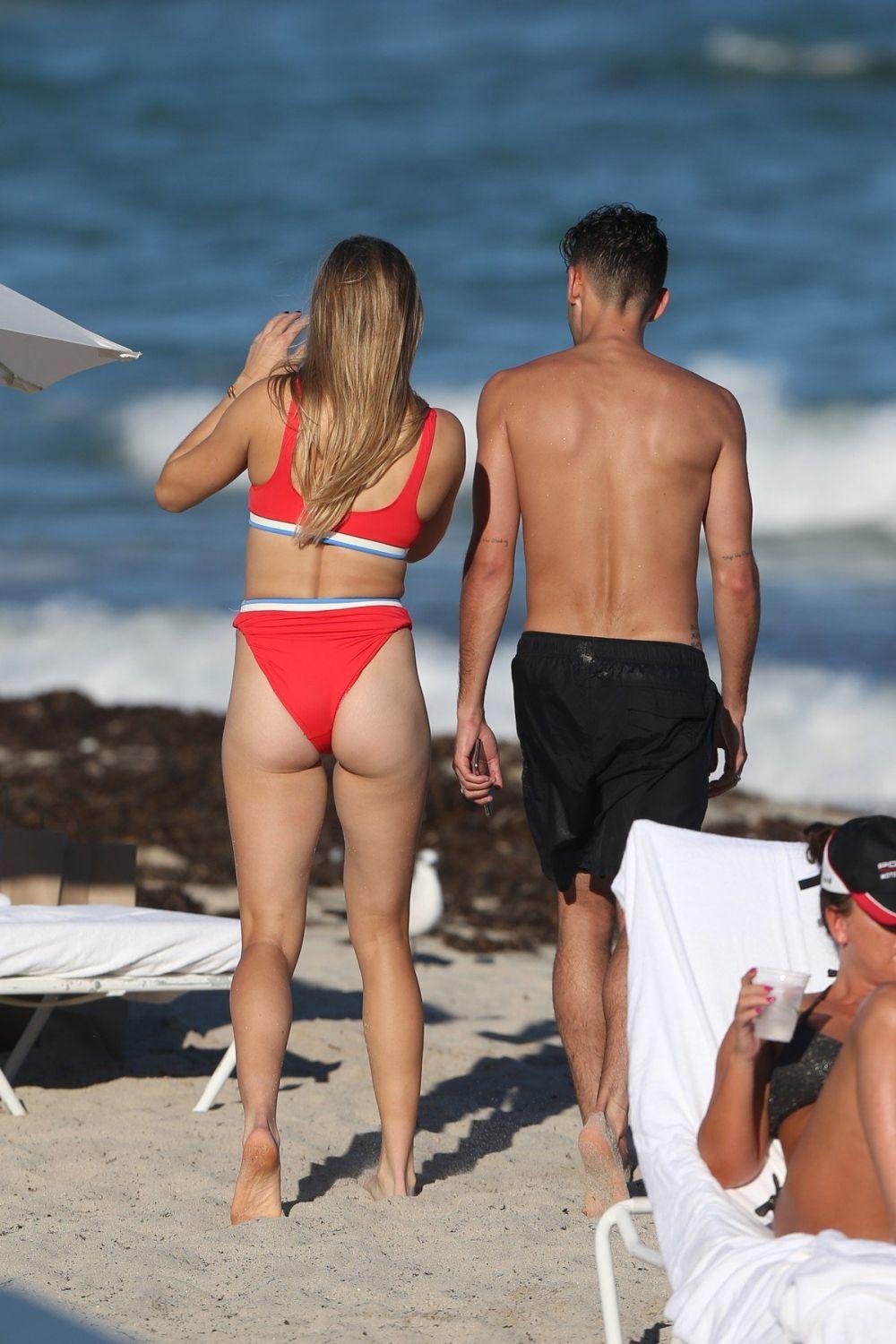 Eženi Bušar je obukla provokativni kupaći kostim  