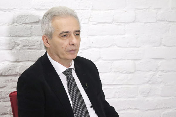 SKORO SVI TERORISTIČKI KOMANDANTI BI TREBALO DA SE NAĐU NA OPTUŽNICI ZA ZLOČINE NA KIM: Drecun o Kosovu i OVK!