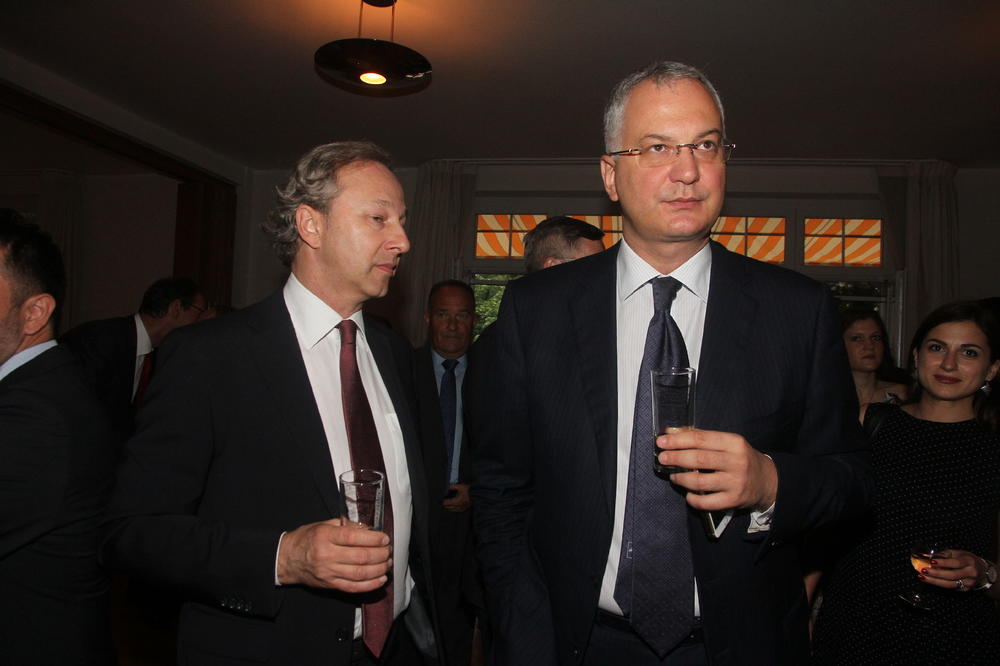 JOŠ JEDNA SRPSKA TENISERKA SA SLAVNIM OCEM: Ćerka bivšeg ministra je najbolja u Srbiji, a uzor joj je Novak Đoković