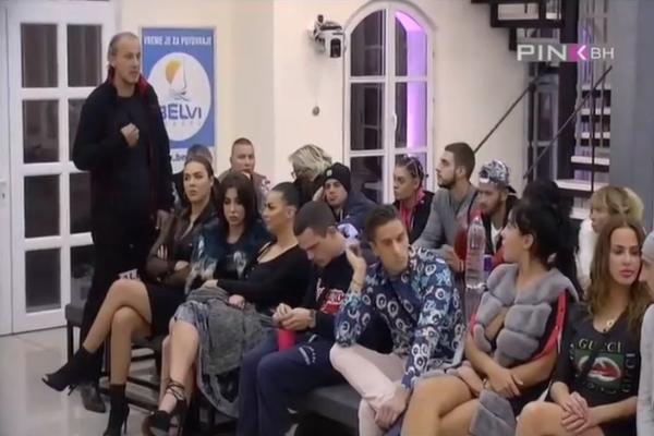 ALEKSANDRA I KARAĐORĐE IGRAJU IGRU: Otkrivena TAJNA za crnim stolom - ko koga ovde laže?