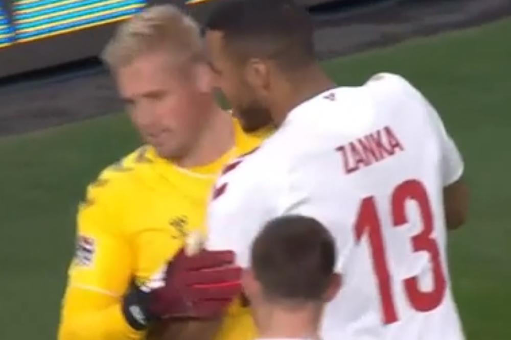 BEJL GLEDA I NE VERUJE! Kako je Kasper Šmajhel ovo uspeo da odbrani, ni nama nije jasno!