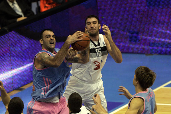 BIVŠI KOŠARKAŠ PARTIZANA ŽESTOKO RASPALIO: Njegova poruka uzdrmaće crno-bele!