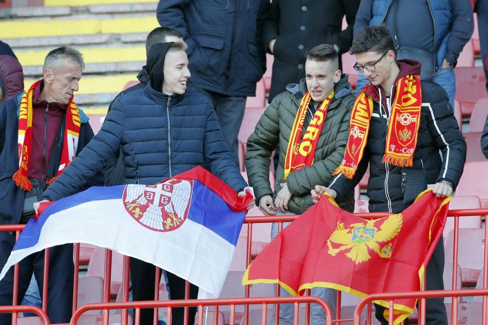 CRNOGORSKA POLICIJA MORALA DA REAGUJE! Veliko interesovanje za meč sa Srbijom, a oni su to ZLOUPOTREBILI