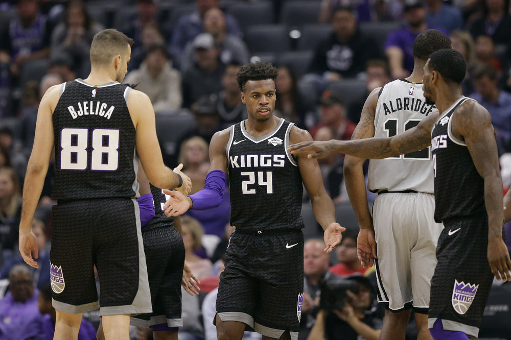 ZA SVE JE KRIV NEMANJA BJELICA: Američki mediji ruše trenera Sakramenta zbog Srbina!