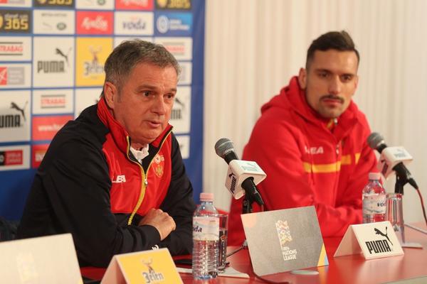 RUKOVAO SE SA DEJOM SAVIĆEVIĆEM: Poznato ko menja Tumbakovića na klupi Crne Gore!