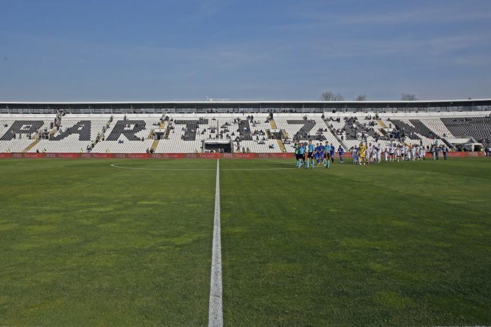 KAD NE MOGU SENIORI, MOGU KLINCI: Partizan prvak u dve kategorije!