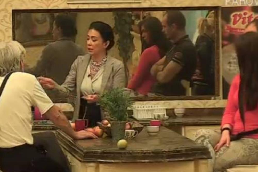 RATKO NE ŽELI DA SUPRUGA I ĆERKA DOBIJU NJEGOVU PENZIJU! Vendi: Ti si alavi PROŽDRLJIVAC!