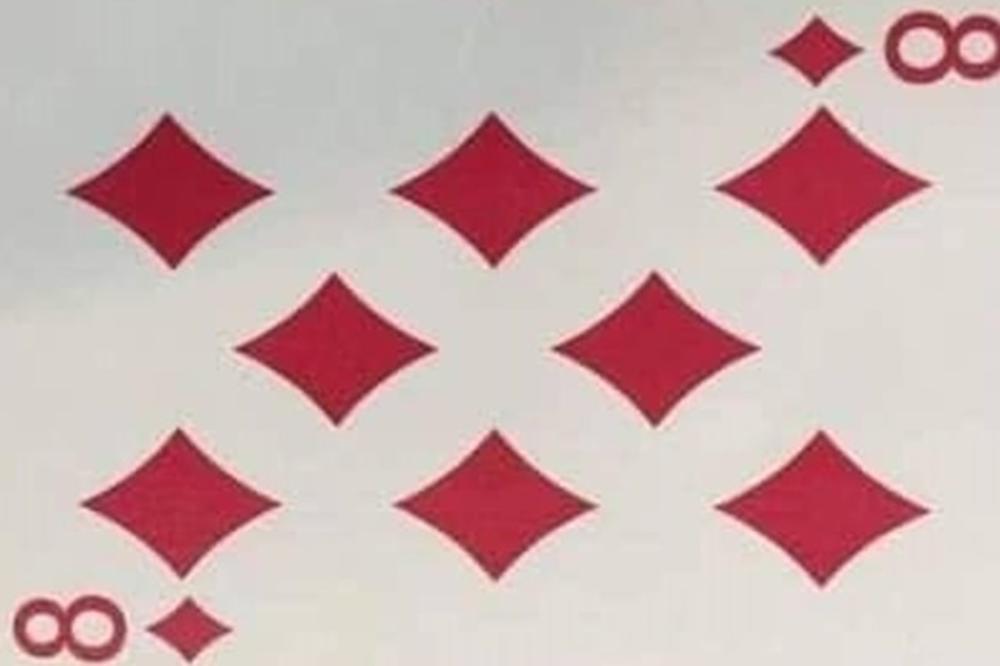 OVAJ DETALJ NIKO NIJE PRIMETIO: Zanemećete kada vidite šta se krije na karti OSMICA KARO (FOTO)