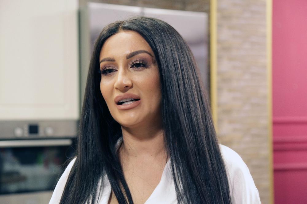 ANDREANIN BIVŠI SE SELI IZ STANA! Ovako je izgledalo ljubavno gnezdo pre kraha! (FOTO)