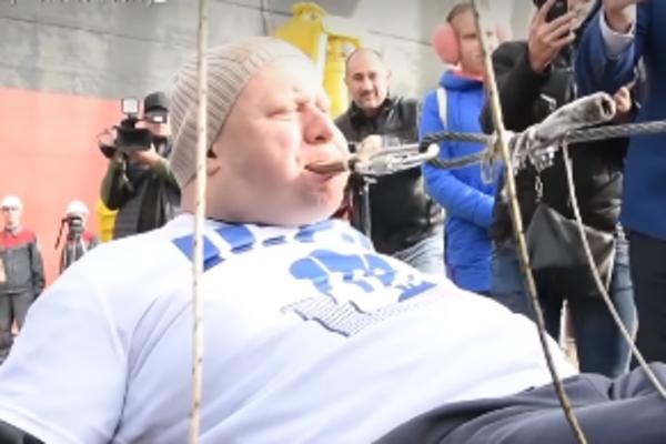 ZUBIMA POVUKAO BROD OD 600 TONA! Ovaj Ukrajinac je možda najsnažniji čovek na svetu (VIDEO)