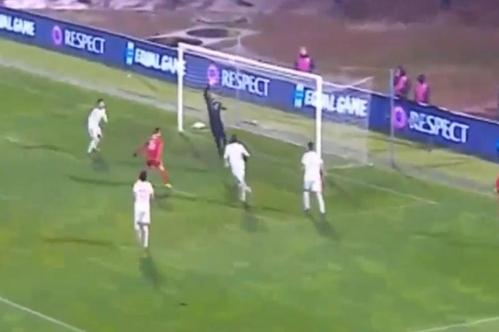RAJKOVIĆU, DOKLE VIŠE TE DEČJE BUBICE! Ovako je golman Srbije poklonio gol Litvancima!