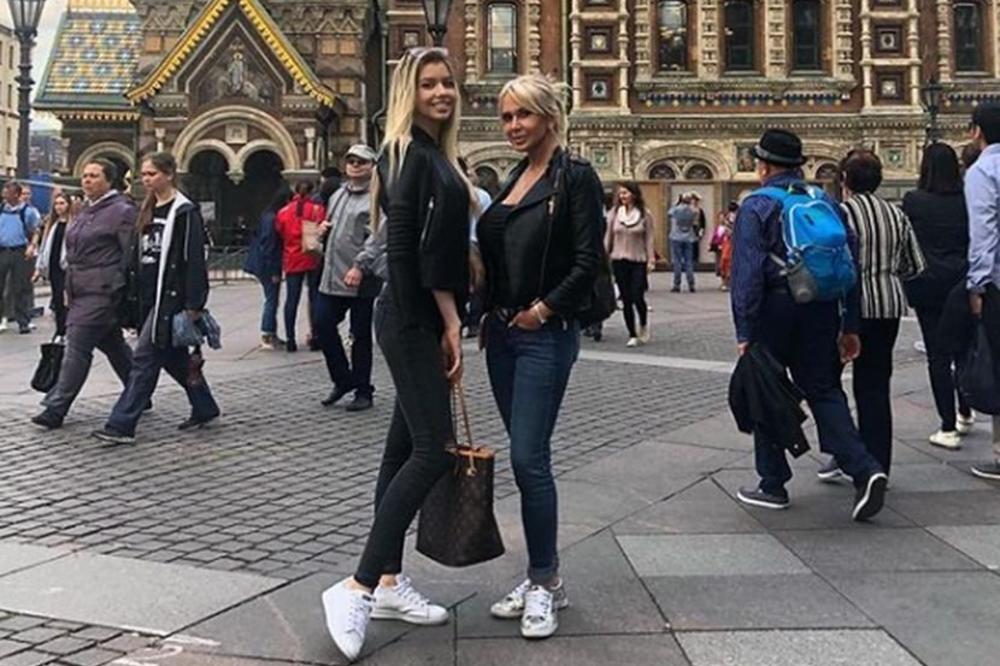 OLIVERA JOVIĆEVIĆ JE NAJLEPŠA SRPSKA VODITELJKA, A TEK NJENA ĆERKA: Prvi put otvoreno o njoj nakon pogibije muža