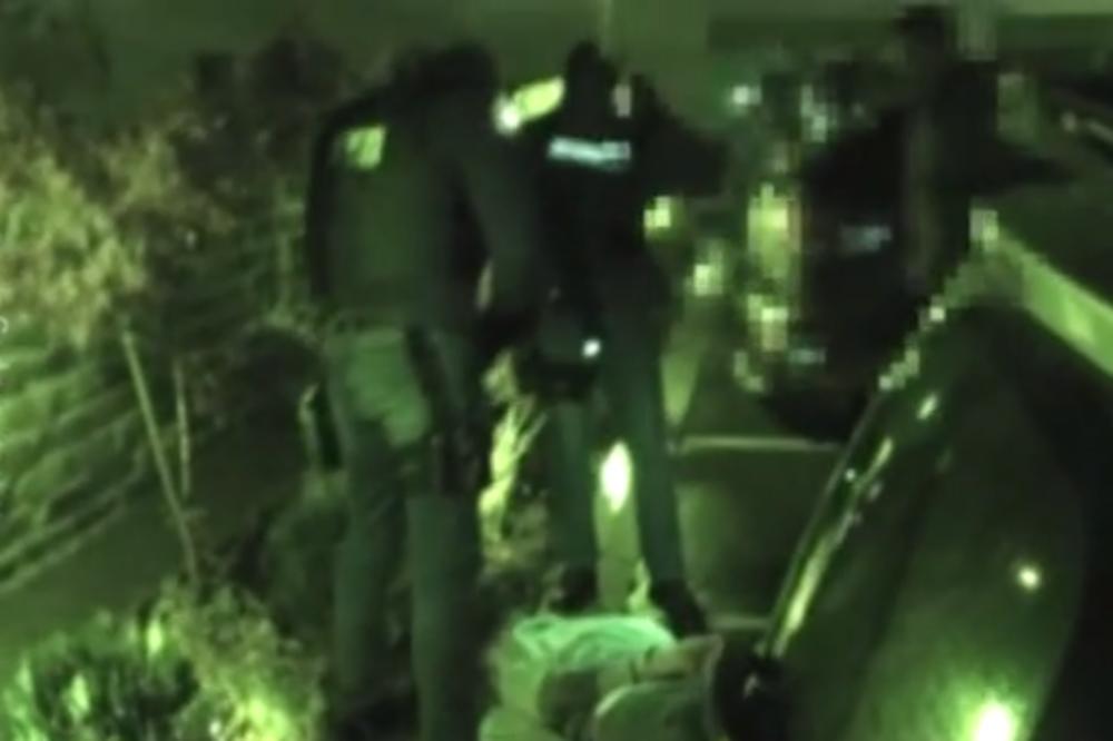 DILERI POPADALI KAO KRUŠKE! Uhapšeni prodavci HEROINA, drogu krili u gepeku BESNOG AUTA! (VIDEO)