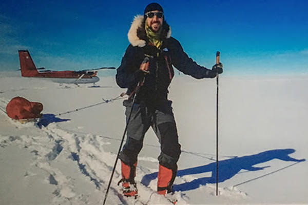 DAVOR JE NATČOVEK KOJI JE PREGAZIO JUŽNI POL! Prešao je 1.163 km za 47 dana, pod teretom od 137 kg! (FOTO) (VIDEO)