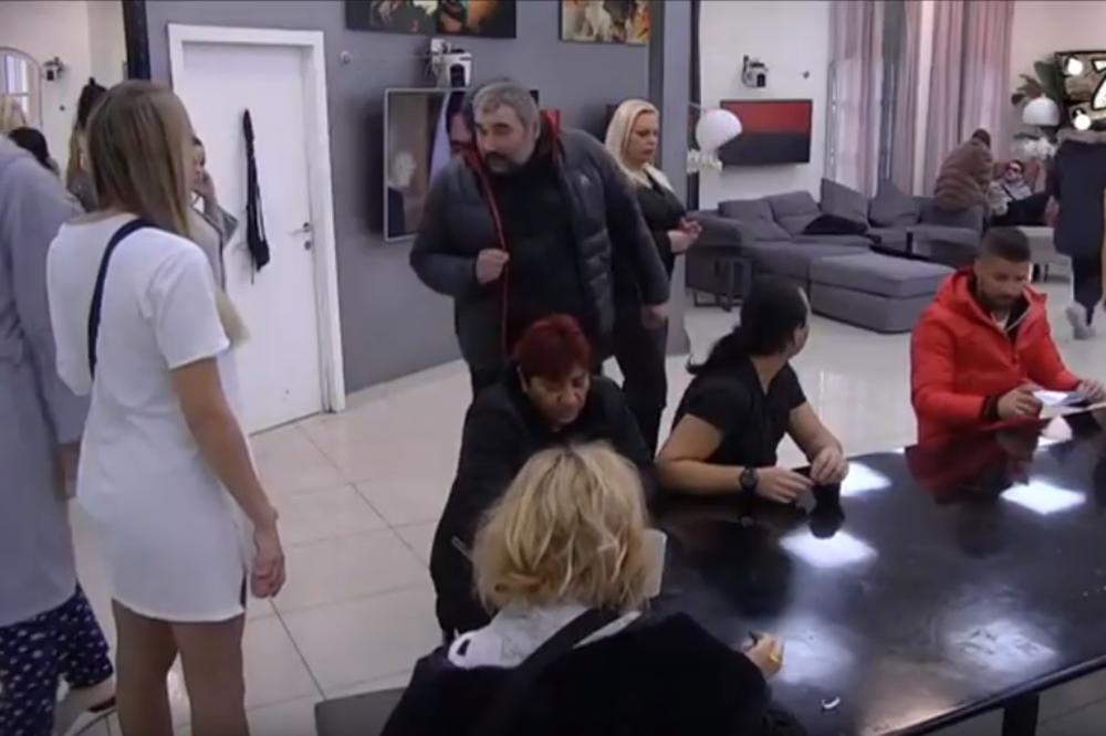 MIKI PONIZIO LUNU ZBOG SLOBE: Kao da si od Karađorđevića, a ne od DENSERA UPASANIH U TRENERKE!(VIDEO)