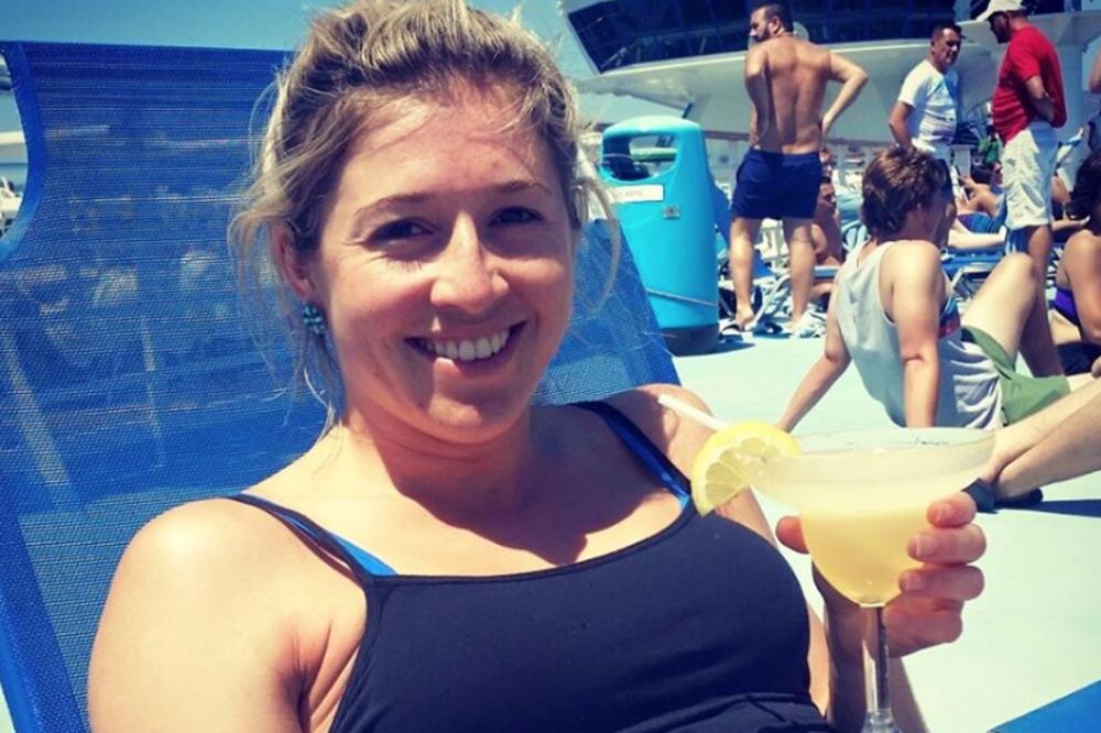 SVE ŠTO ŽELIM JE JOŠ JEDAN BOŽIĆ SA PORODICOM! Poslednje pismo devojke koja je umrla od RAKA će vas mnogo naučiti