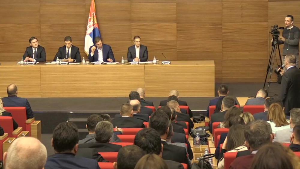 Aleksandar Vučić s predstavnicima Srba sa Kosova  