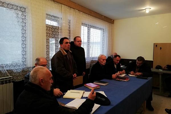 GRADONAČELNIK BORA ZAPOČEO NIZ OBILAZAKA SEOSKIH MESNIH ZAJEDNICA: Cilj je da razgovaramo o problemima građana!