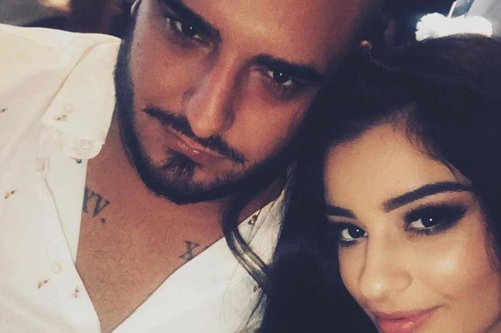 OHRABRILO GA JE KADA JE SAZNAO DA ĆE POSTATI OTAC : Darkov prijatelj otkrio kako je pevač reagovao na radosne vesti