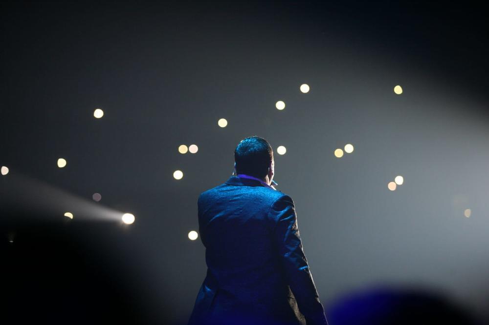 VELIKI GUBITAK KOJI ĆE ZAUVEK OSTATI BOLAN! Naš pevač Aca se danas oprostio od svoje majke!