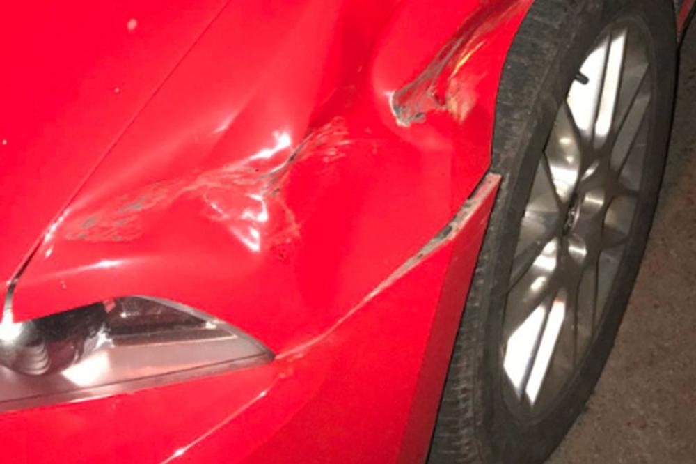 ZATEKAO JE SVOJ AUTOMOBIL U UŽASNOM STANJU: Onda mu je PORUKA jedne devojčice otkirla šta se zapravo dogodilo!