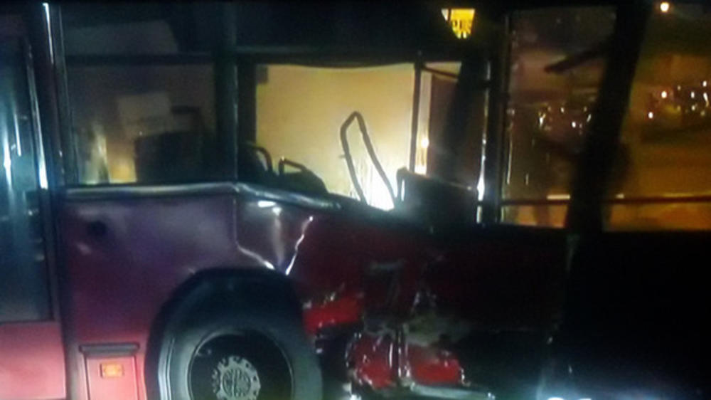 Dve osobe su poginule  