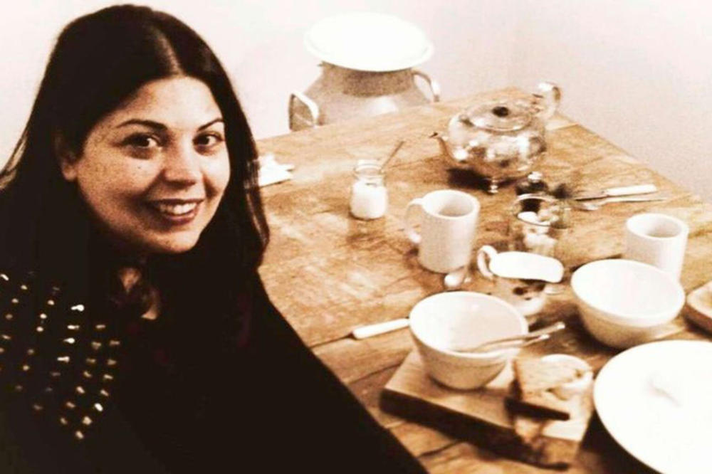 ZBOG BIVŠE JE MORAO DA SE ODSELI U DRUGU ZEMLJU: Zvala ga je 40 puta dnevno, a kada je otišao, postala je JOŠ GORA