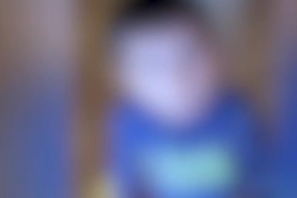 VASPITAČICA SE DRALA NA DETE I PSOVALA GA! Jezivi snimak iz vrtića, mališan joj je samo tražio igračku!