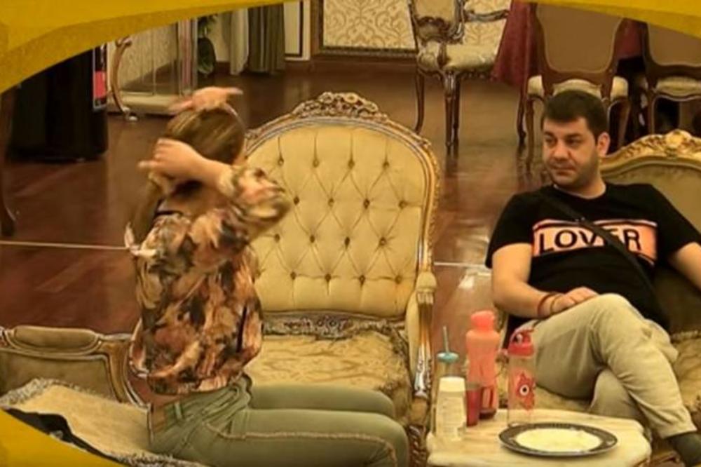 KRAJ LJUBAVI IZMEĐU IVANA I JELENE: Marš kod drugog, ti više nemaš dečka! (VIDEO)