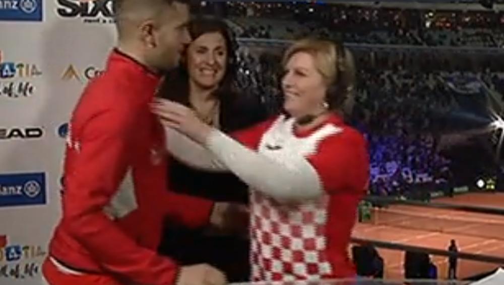 Kolinda grli Bornu Ćorića nakon pobede u Lilu  