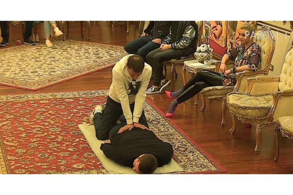 NOVINAR PORTALA ESPRESO SE UKOČIO: Produkcija Parova ga je podvrgnula BOLNOM tretmanu! U vili nastao MUK! (FOTO)