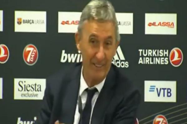 KAD ŽENA POZOVE, NI EL KLASIKO VIŠE NIJE BITAN: Usred konferencije je zazvonio telefon, Pešić nasmejao čitavu salu!