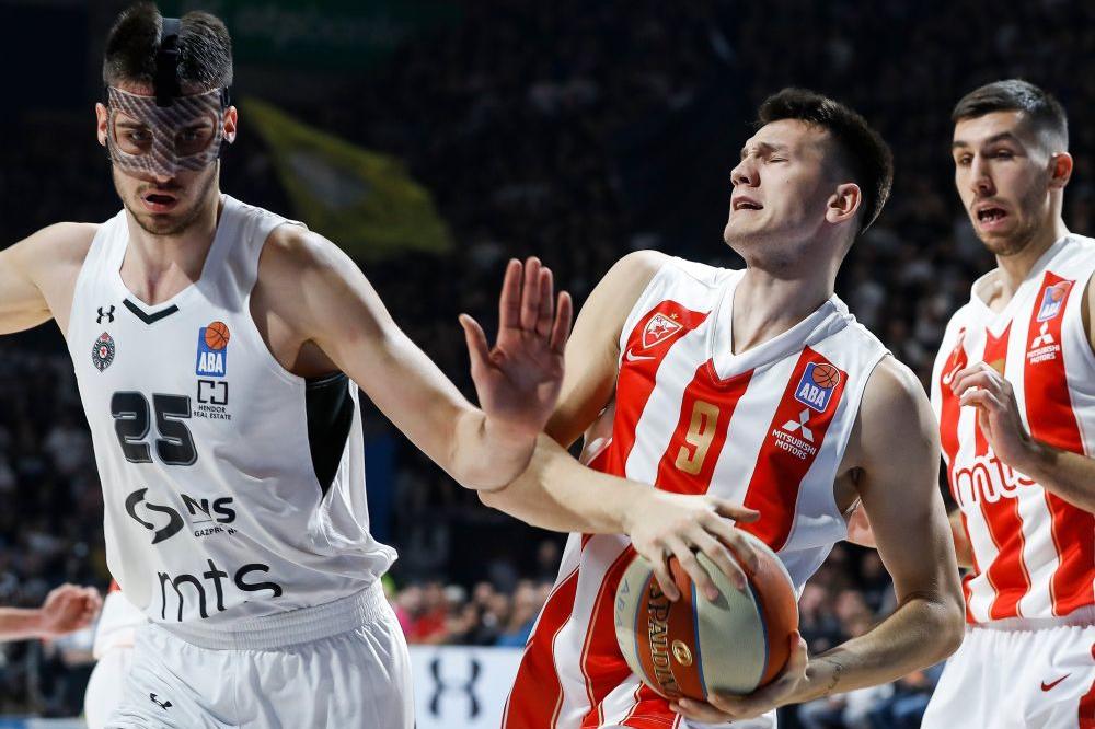 NIJE VIŠE IZDRŽAO: Rade Zagorac je ovo uradio pred početak poslednje četvrtine da bi pomogao Partizanu!