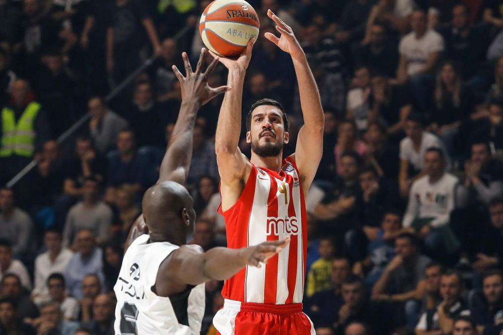 CRVENO-BELA ŠETNJA KROZ SLOVENIJU: Simultanka Kešelja za novi ubedljiv trijumf Zvezde!