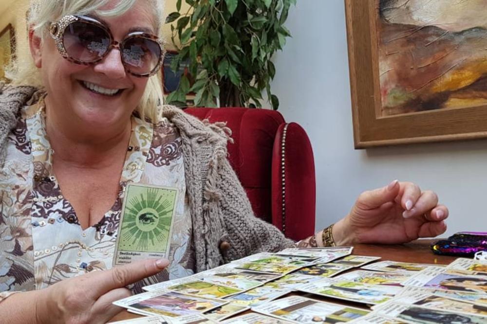 VESNA RIVAS RASKRINKALA LJUBU: Tukla je Miljanu, nadam se da sudija gleda Zadrugu!