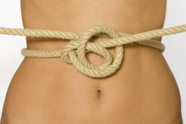 ČAK 90 ODSTO LJUDI IGNORIŠE OVAJ ALARM! Neki od OVIH 7 SIMPTOMA mogu pratiti RAK DEBELOG CREVA