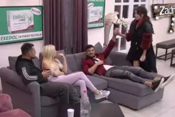 ONA JE DESET PLUS: Ervin otkrio koja učesnica mu se najviše SVIĐA! (VIDEO)