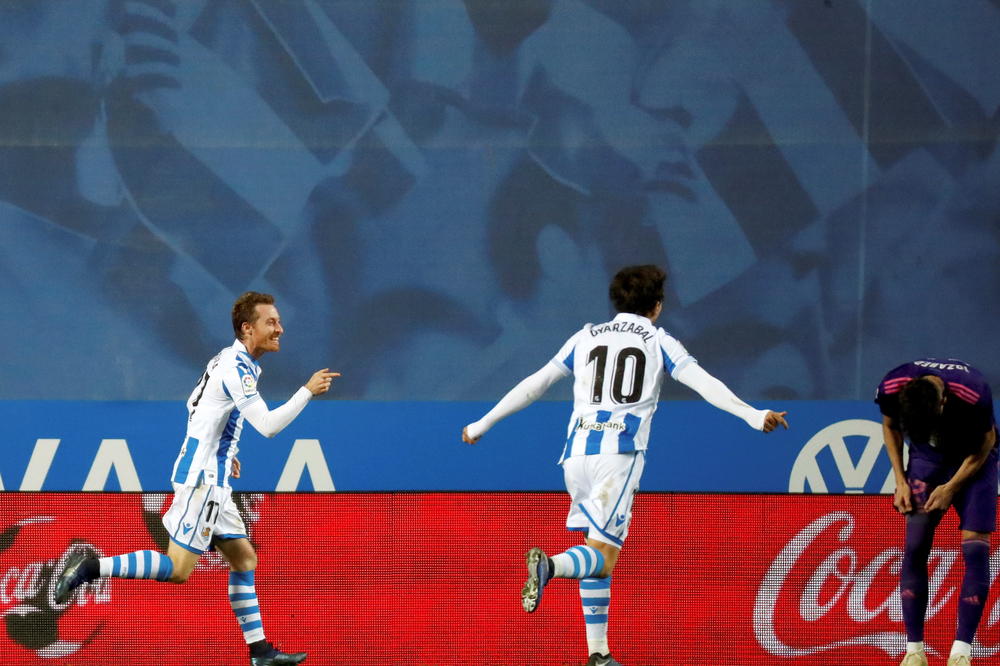 DMITROVIĆ JE ZAMALO ISPAO HEROJ EIBARA: U 101. minutu mu napadač skinuo loptu koja je išla u gol!