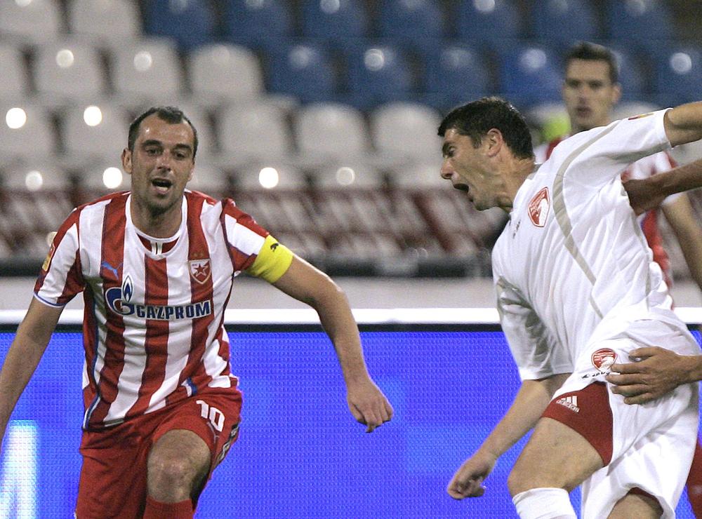 Krivokapić u dresu Radničkog Kragujevca protiv Zvezde  