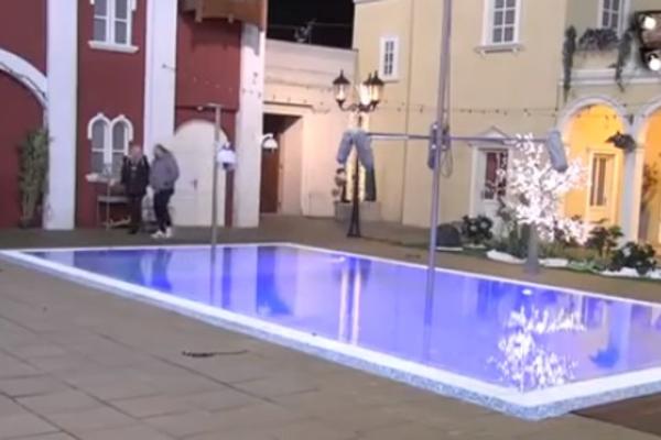 ODVEO JE NA ZABAČEN DEO IMANJA, PA JE NAPAO: Miki i Suzana se strasno LJUBILi, ali odala ih je PRODUKCIJA i SNIMAK