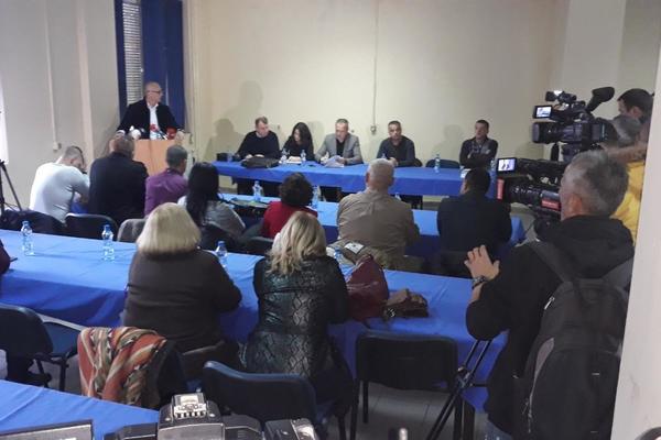 DONETA ODLUKA: Srbi napustili institucije na Kosovu! Gradonačelnik SEVERNE MITROVICE podneo ostavku!