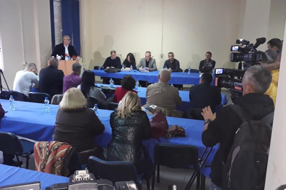 DONETA ODLUKA: Srbi napustili institucije na Kosovu! Gradonačelnik SEVERNE MITROVICE podneo ostavku!