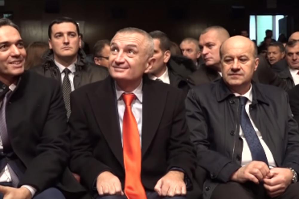 ALBANSKOG PREDSEDNIKA U ROŽAJAMA DOČEKAO I UGLJANIN! Sreli se na skupu posvećenom stradanju Albanaca