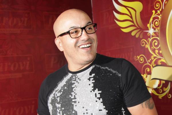 JOŠ DVA ČLANA PORODICE ĐOGANI ULAZE U PAROVE: Bakijevoj SREĆI neće biti kraja kada ih ugleda!