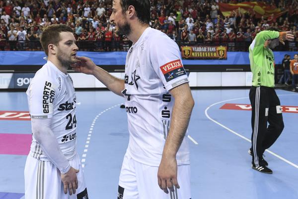 NAJTEŽA POVREDA VIĐENA U 2018. GODINI: Duvnjak unakazio Pavlovića, sledećih pola sata svi su plakali! (VIDEO)