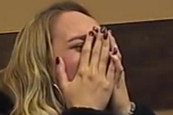 Po prvi put u RIJALITIJU Luna Đogani bez blama pokazala GOLE GRUDI! (FOTO)